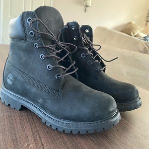 Black suede timberlands